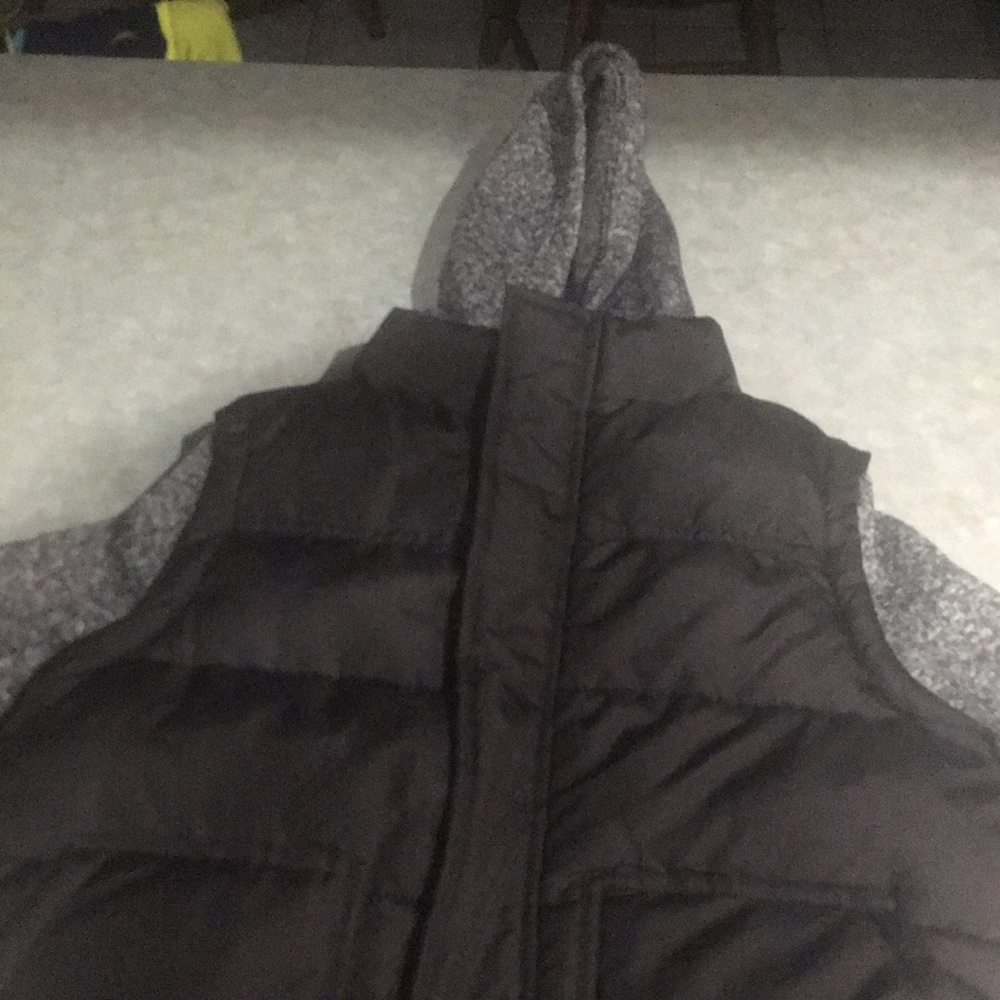 Boys 10/12 jacket. Like new.